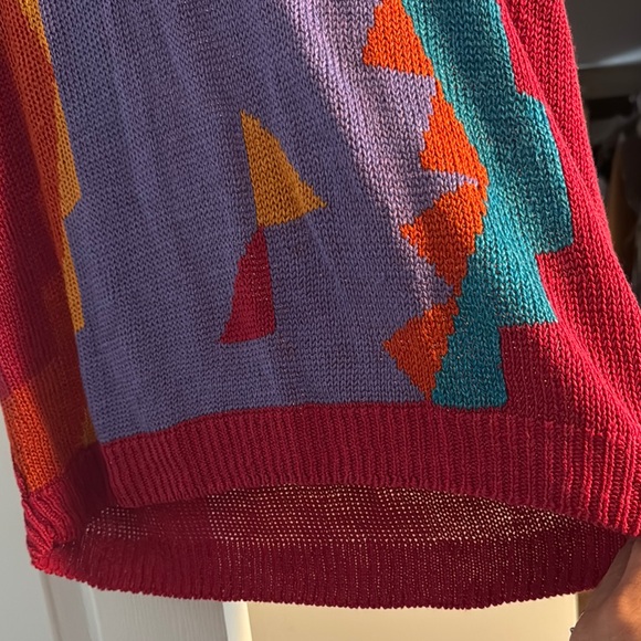 Colorful Geometric Knit Top - Picture 3 of 6